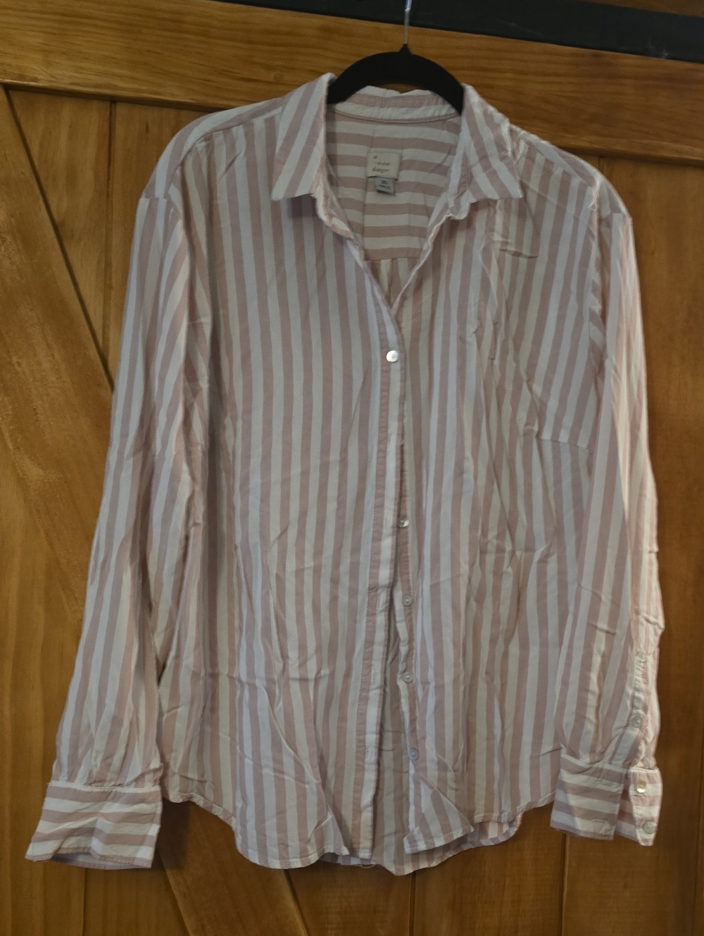 Soft Button Up